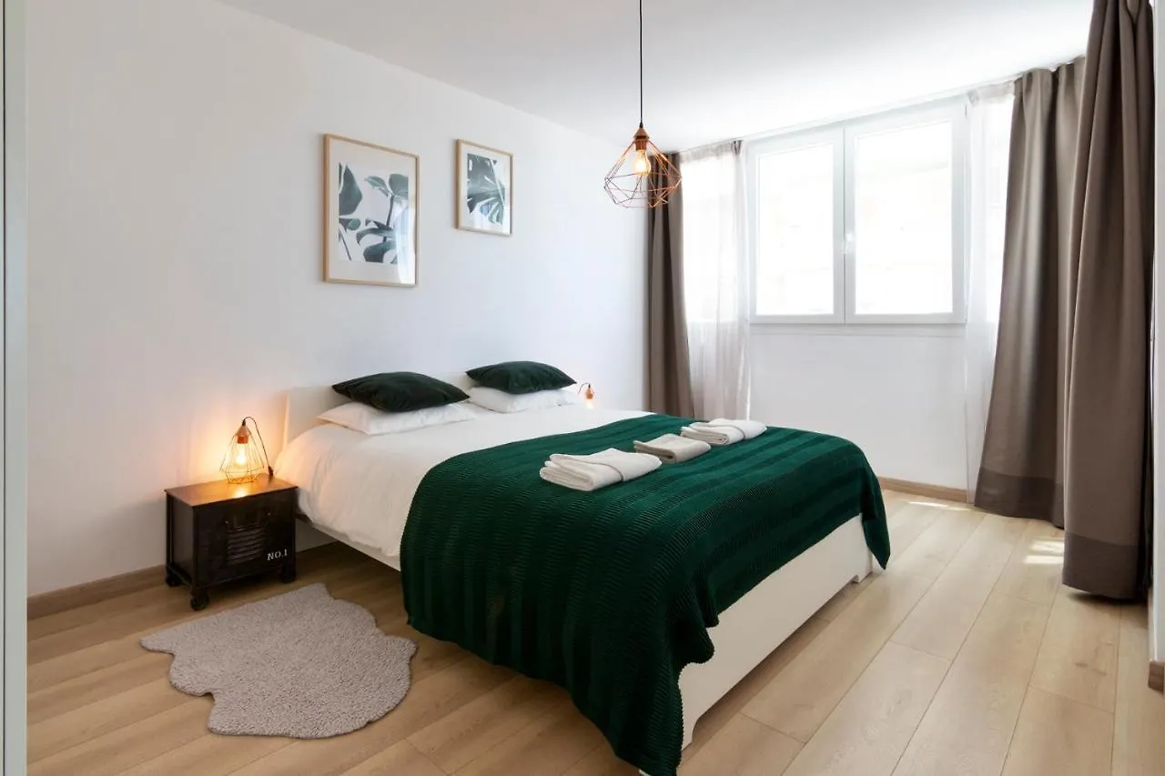 Marbella Beach And Sea View Apartment